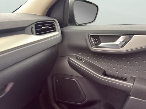 Used 2020 Ford Escape SE AWD/4WD image 13