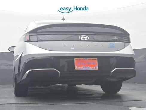 Used 2025 Hyundai Sonata SEL FWD image 32