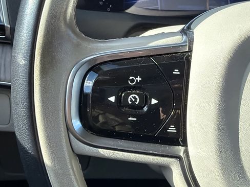 Used 2024 Volvo XC90 T8 Plus w/ Protection Package Premier AWD/4WD image 31