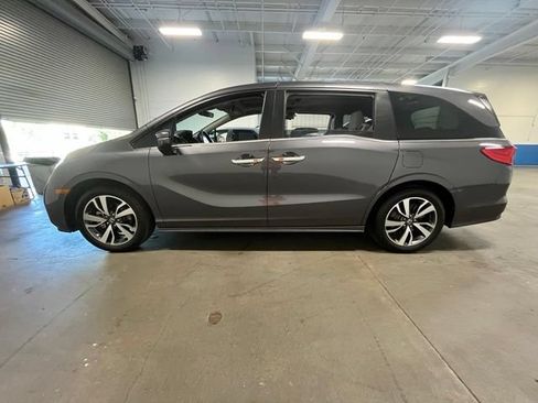 Used 2024 Honda Odyssey Touring image 6