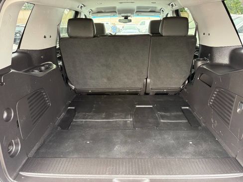 Used 2017 Chevrolet Tahoe 2WD w/ Remote Keyless Entry Package image 19