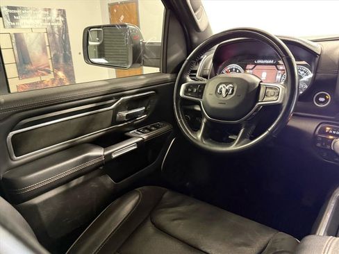 Used 2023 RAM 1500 Laramie image 12