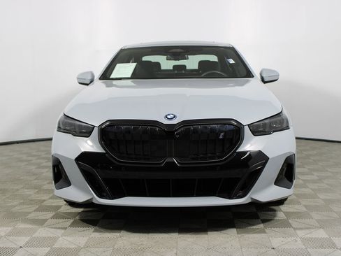 Used 2025 BMW i5 eDrive40i w/ M Sport Package image 26