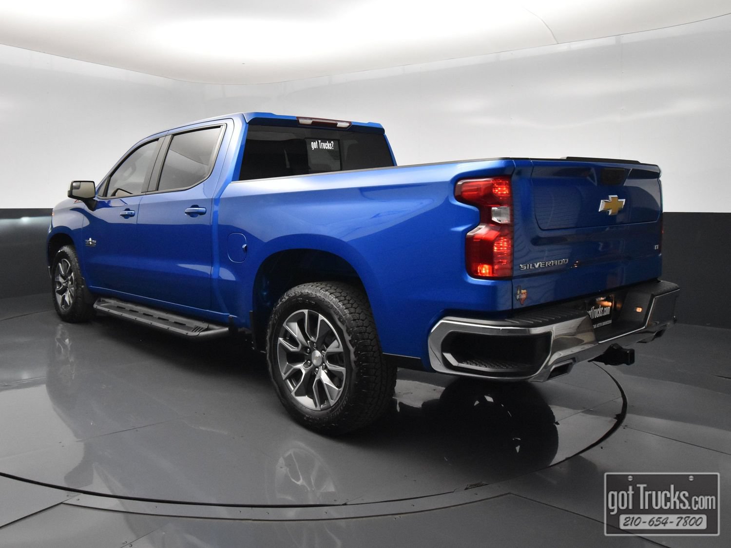 Used 2024 Chevrolet Silverado 1500 LT w/ Texas Edition Plus AWD/4WD image 5