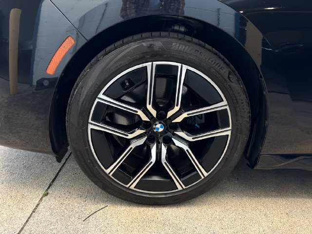 Used 2023 BMW 740i w/ Parking Assistance Package RWD image 55