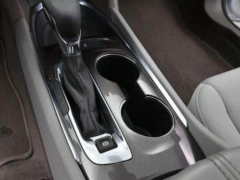 Used 2022 Chevrolet Malibu LT image 19