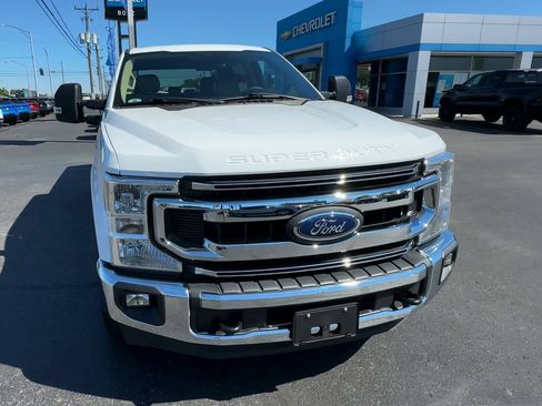 Used 2020 Ford F250 XLT w/ XLT Value Package RWD image 3