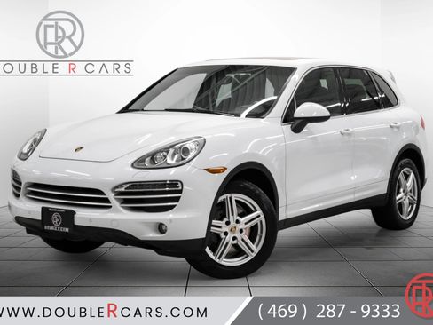 Used 2014 Porsche Cayenne Platinum Edition AWD/4WD image 1