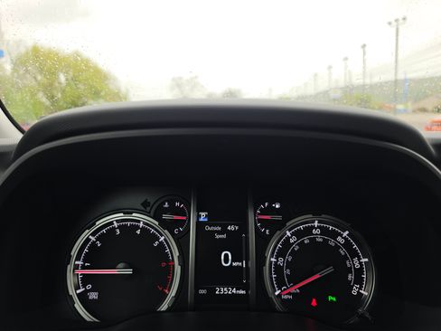 Used 2024 Toyota 4Runner Limited AWD/4WD image 21