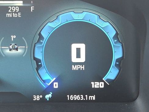 Used 2025 Ford Bronco Big Bend image 34