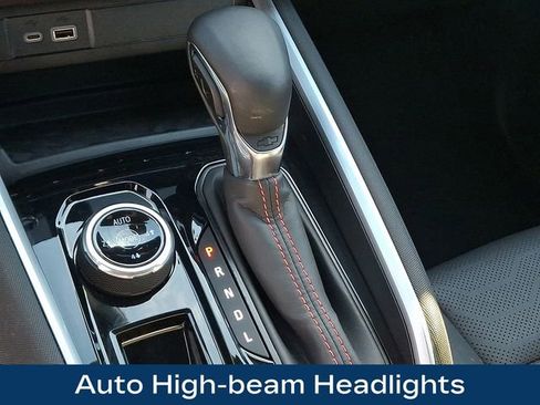 Used 2025 Chevrolet Colorado Z71 w/ Midnight Edition image 11