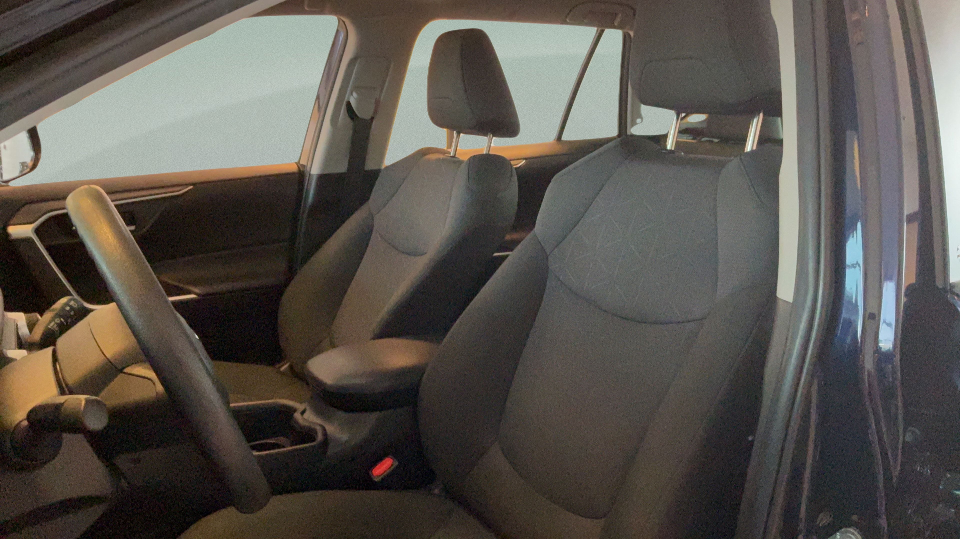 Certified 2025 Toyota RAV4 XLE AWD/4WD image 27