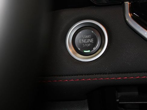 Used 2024 Chevrolet Colorado Z71 w/ Z71 Convenience Package 2 image 40