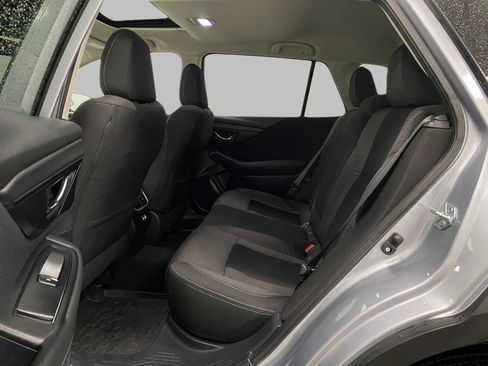Used 2025 Subaru Outback Premium w/ Popular Package #1A AWD/4WD image 28