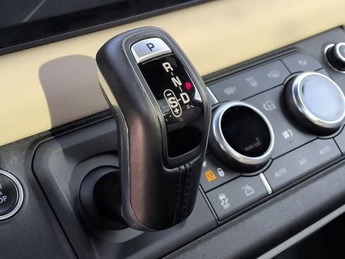 Used 2021 Land Rover Defender 110 S image 35