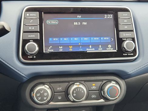 New 2025 Nissan Versa SV image 13