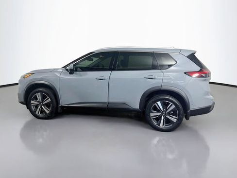 Used 2024 Nissan Rogue SL FWD image 7