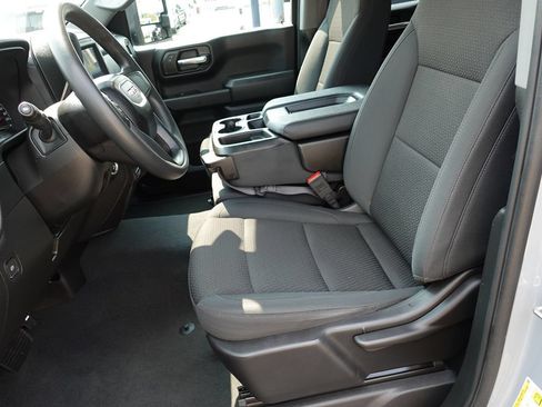 Used 2024 GMC Sierra 1500 Pro w/ Graphite Edition AWD/4WD image 17