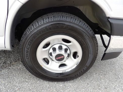 Used 2023 GMC Savana 2500 w/ Driver Convenience Package RWD image 53