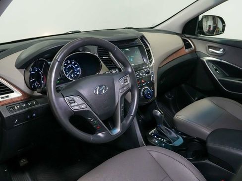 Used 2018 Hyundai Santa Fe FWD image 15