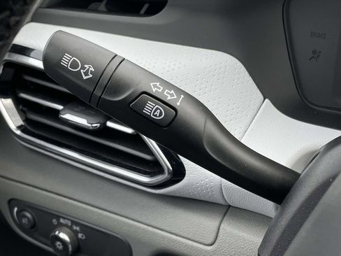 Used 2023 Chevrolet Bolt EUV Premier w/ Super Cruise Package image 12