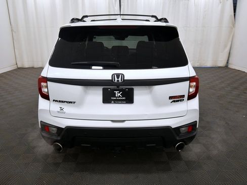Certified 2022 Honda Passport TrailSport image 6