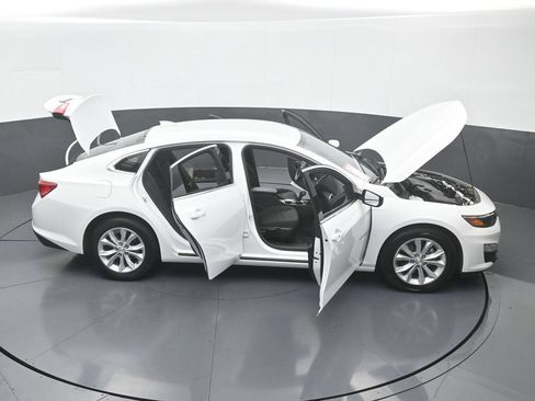 Used 2025 Chevrolet Malibu LT FWD image 71