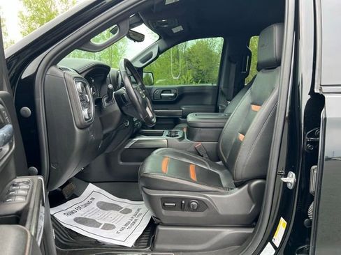 Used 2021 GMC Sierra 1500 AT4 w/ AT4 Premium Package AWD/4WD image 18