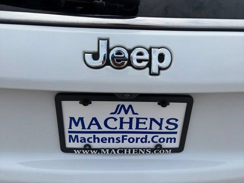 Used 2024 Jeep Compass Latitude AWD/4WD image 42