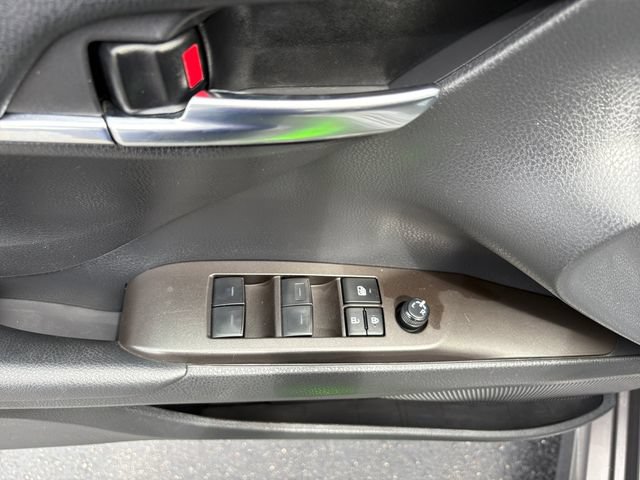 Used 2024 Toyota Camry SE FWD image 18
