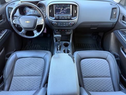 Used 2018 Chevrolet Colorado Z71 image 17