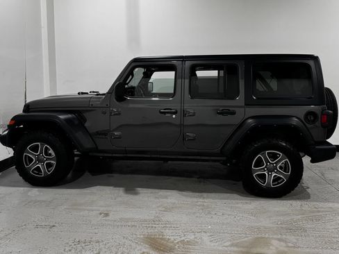 Used 2022 Jeep Wrangler Unlimited Sport AWD/4WD image 15
