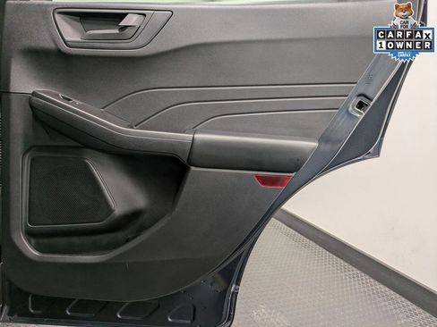 Used 2022 Ford Escape SE image 27