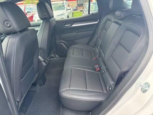 New 2027 GMC Terrain Elevation w/ Elevation Premium Package AWD/4WD image 14