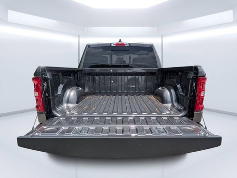 New 2026 RAM 1500 4x4 Crew Cab image 13