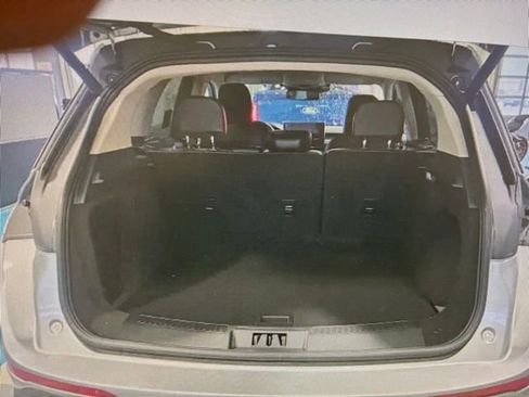 Used 2024 Lincoln Corsair AWD image 6