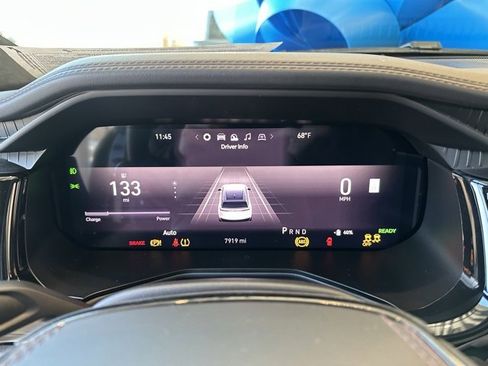 Used 2025 Jeep Wagoneer S Launch Edition image 30