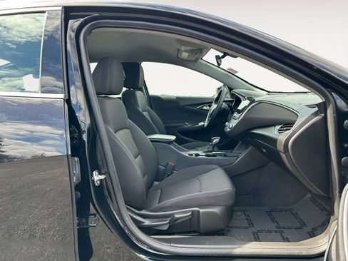Used 2024 Chevrolet Malibu LT w/ Midnight Edition image 10