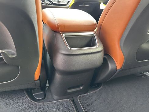 New 2026 Chrysler Pacifica Pinnacle image 22