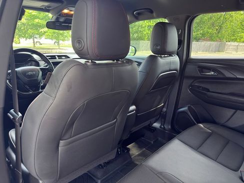 Used 2021 Chevrolet TrailBlazer RS w/ Convenience Package FWD image 27