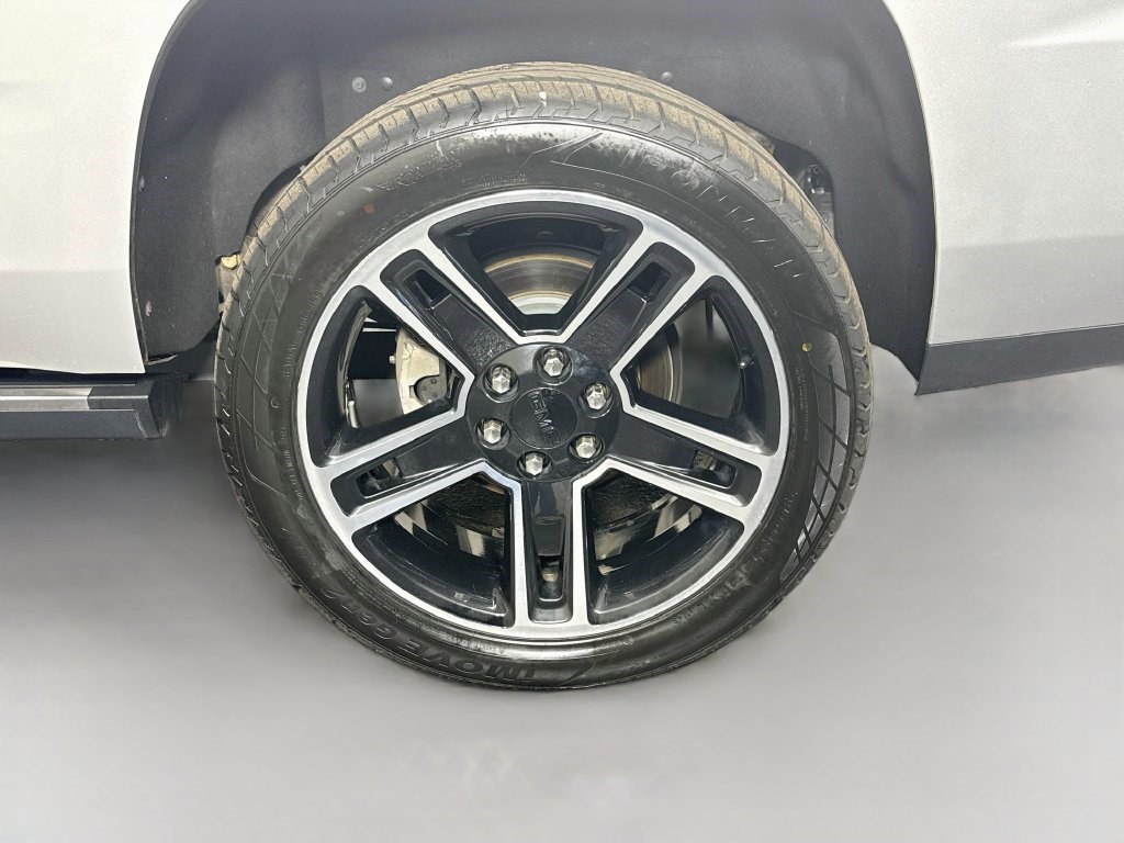 Used 2019 GMC Yukon Denali AWD/4WD image 35