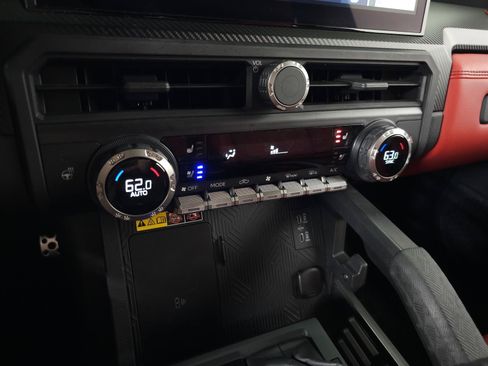 Used 2024 Toyota Tacoma TRD Pro AWD/4WD image 28