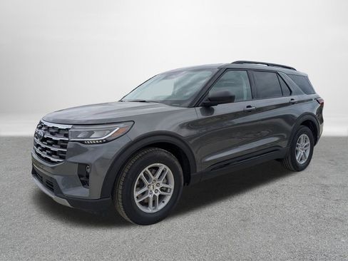 New 2026 Ford Explorer Active w/ Active Comfort Package image 7