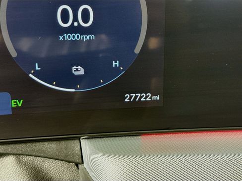 Used 2024 Hyundai Sonata Limited FWD image 13