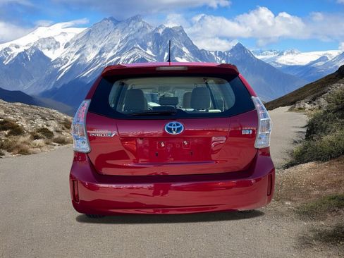 Used 2012 Toyota Prius V Two image 4