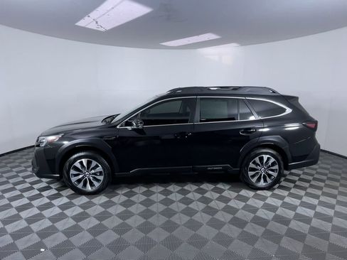 Used 2023 Subaru Outback Limited XT image 5