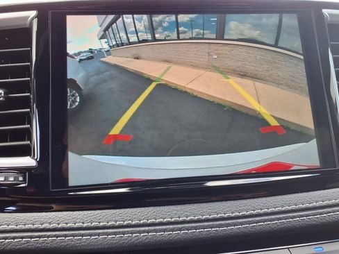 New 2026 Chrysler Pacifica Select image 10