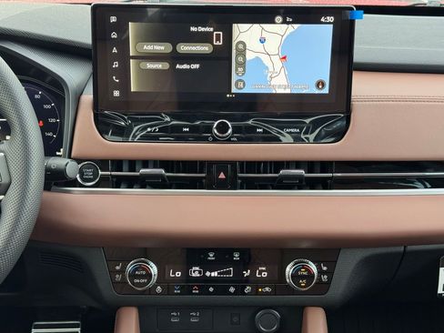 New 2025 Mitsubishi Outlander SEL image 22