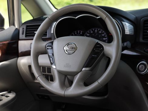 Used 2013 Nissan Quest SV FWD image 28