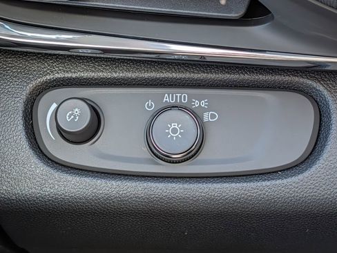 New 2026 Buick Envista Preferred w/ Convenience I Package FWD image 40